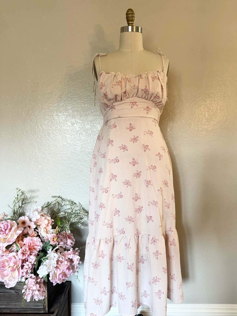 Women’s Pink Floral Tie-Strap Sundress